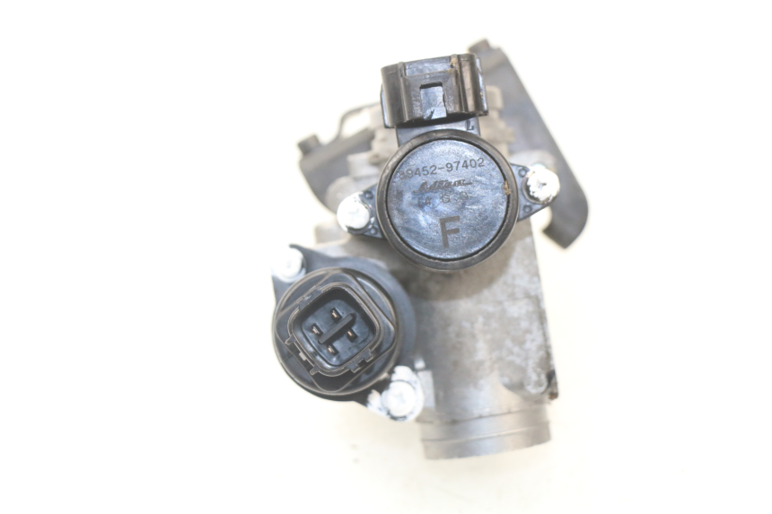 photo de CORPO FARFALLATO YAMAHA XMAX X-MAX ABS 125 (2014 - 2016) - Altra angolazione