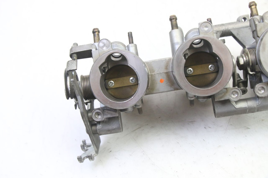 photo de INIEZIONE YAMAHA XJ6 ABS 600 (2008 - 2016)