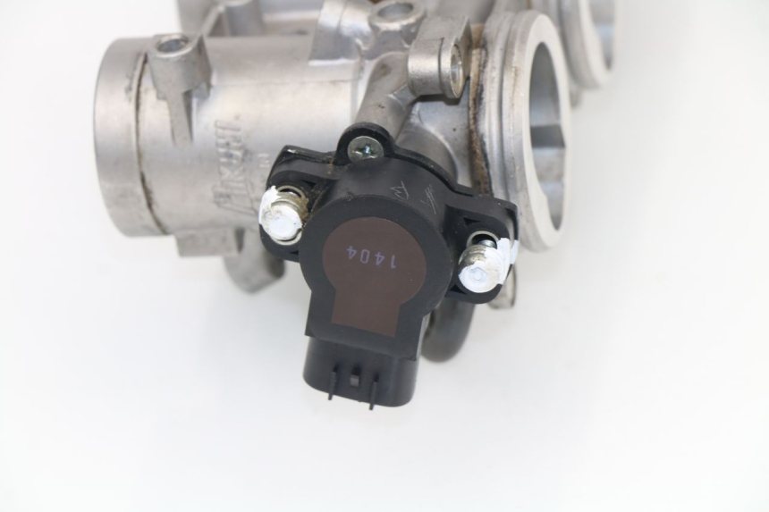 photo de INIEZIONE YAMAHA XJ6 600 (2008 - 2016)