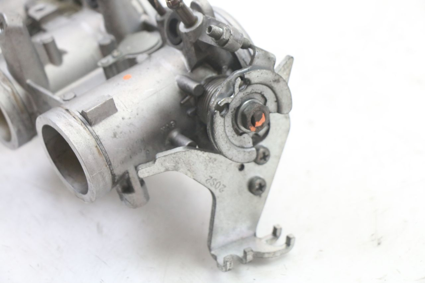 photo de INIEZIONE YAMAHA XJ6 ABS 600 (2008 - 2016)