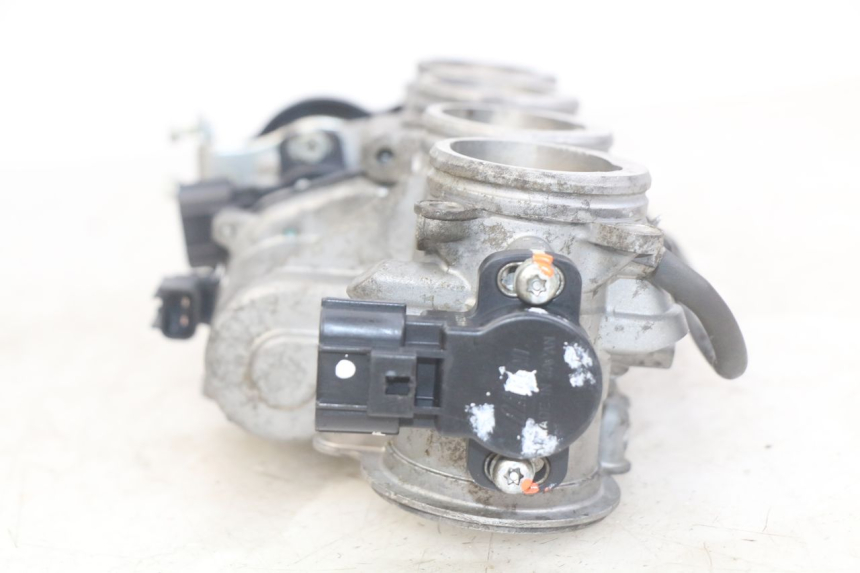 photo de INIEZIONE YAMAHA YZF R1 1000 (2007 - 2008)