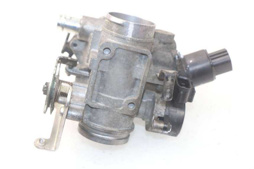 photo de CORPO FARFALLATO YAMAHA YP X-MAX XMAX 400 (2014 - 2017)