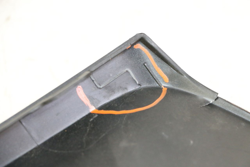 photo de INTERNA CUPOLINO DESTRO YAMAHA XMAX X-MAX 125 (2021 - 2025)