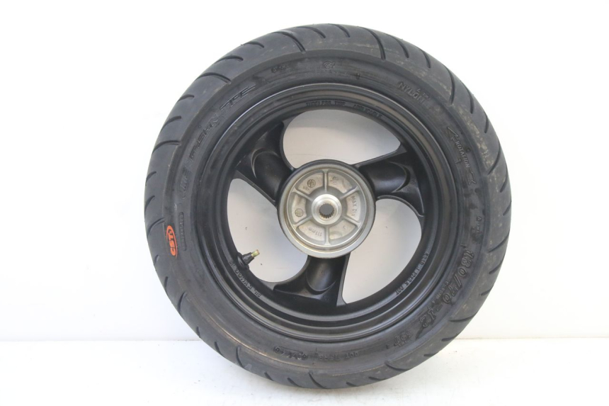 photo de CERCHIO POSTERIORE E PNEUMATICO KYMCO AGILITY 4T 50 (2005 - 2018)