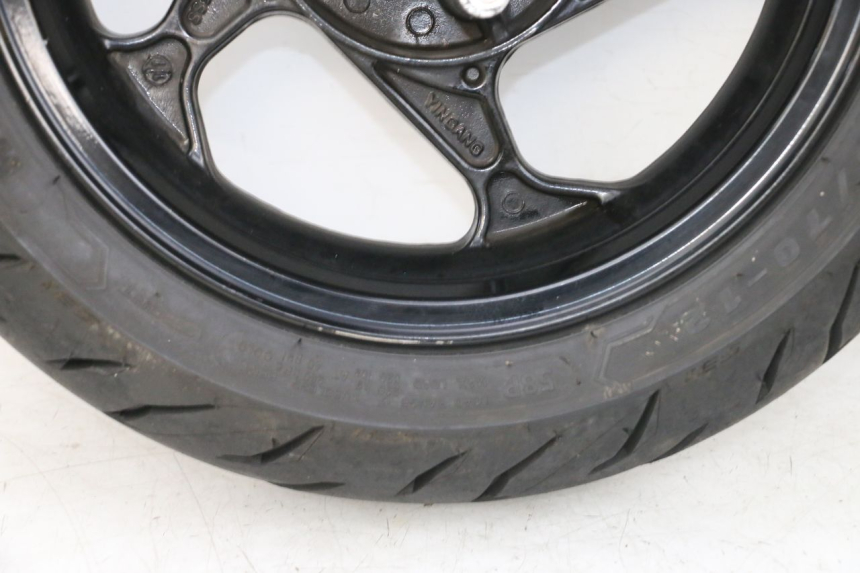 photo de CERCHIO POSTERIORE E PNEUMATICO MAG POWER BOMBERS 4T 50 (2016 - 2026) - Zoom sui componenti