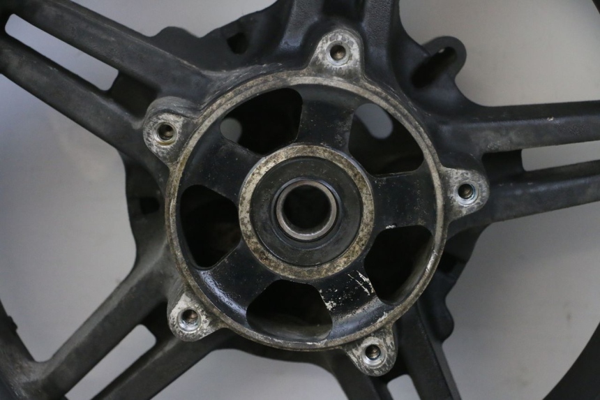 photo de CERCHIO POSTERIORE E PNEUMATICO SUZUKI BURGMAN 650 (2013 - 2020)