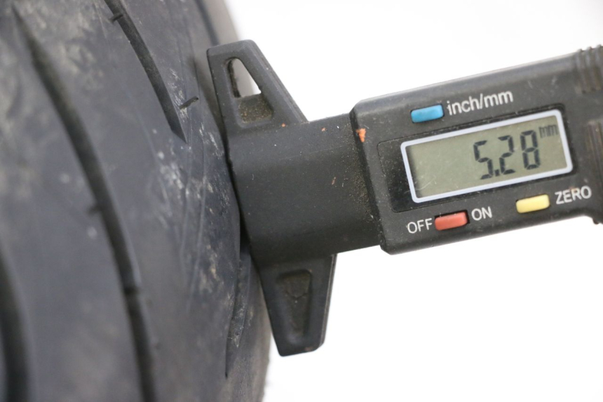 photo de CERCHIO POSTERIORE E PNEUMATICO SUZUKI BURGMAN 650 (2013 - 2020)