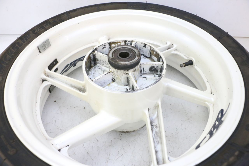 photo de CERCHIO POSTERIORE E PNEUMATICO HONDA CBR RR FIREBLADE 900 (1992 - 1994)