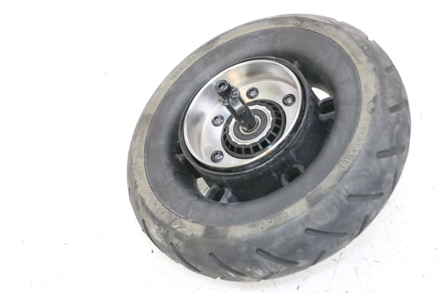photo de CERCHIO POSTERIORE E PNEUMATICO SEGWAY NINEBOT E2 1