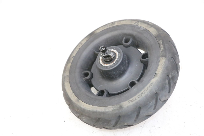 photo de CERCHIO POSTERIORE E PNEUMATICO SEGWAY NINEBOT E2 1