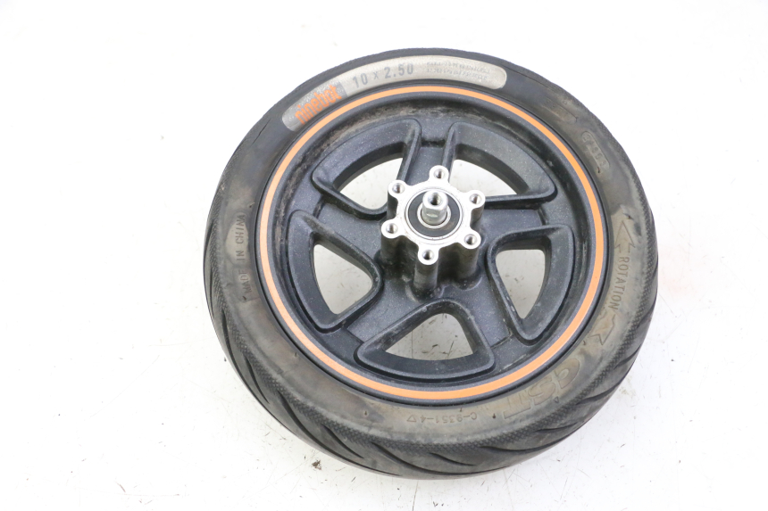 photo de CERCHIO POSTERIORE E PNEUMATICO SEGWAY NINEBOT F40E 1