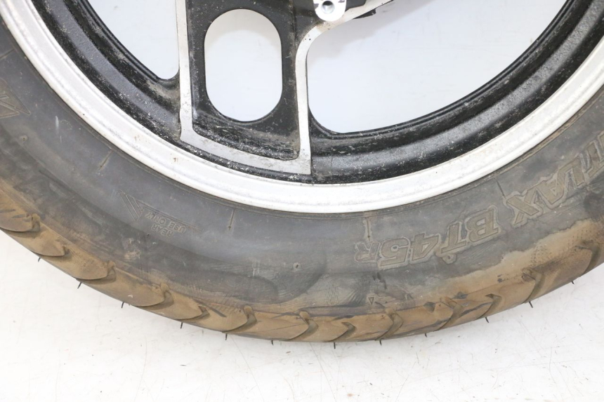 photo de CERCHIO POSTERIORE E PNEUMATICO YAMAHA FJ 36Y 1100 (1984 - 1985)