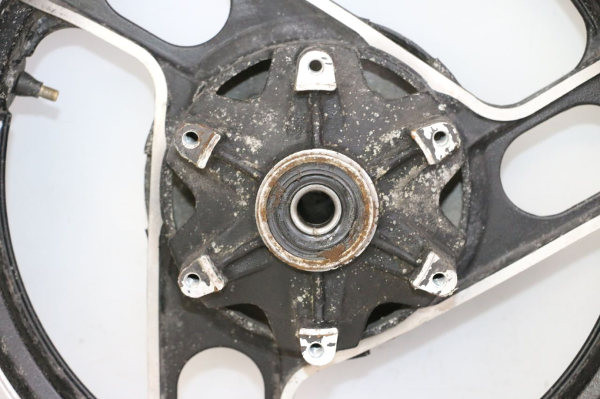 photo de CERCHIO POSTERIORE E PNEUMATICO YAMAHA FJ 36Y 1100 (1984 - 1985)