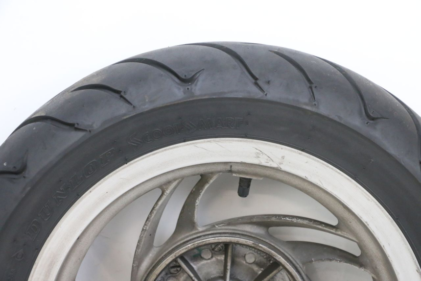 photo de CERCHIO POSTERIORE E PNEUMATICO PIAGGIO FLY 4T 50 (2013 - 2017) - Caratteristiche distintive