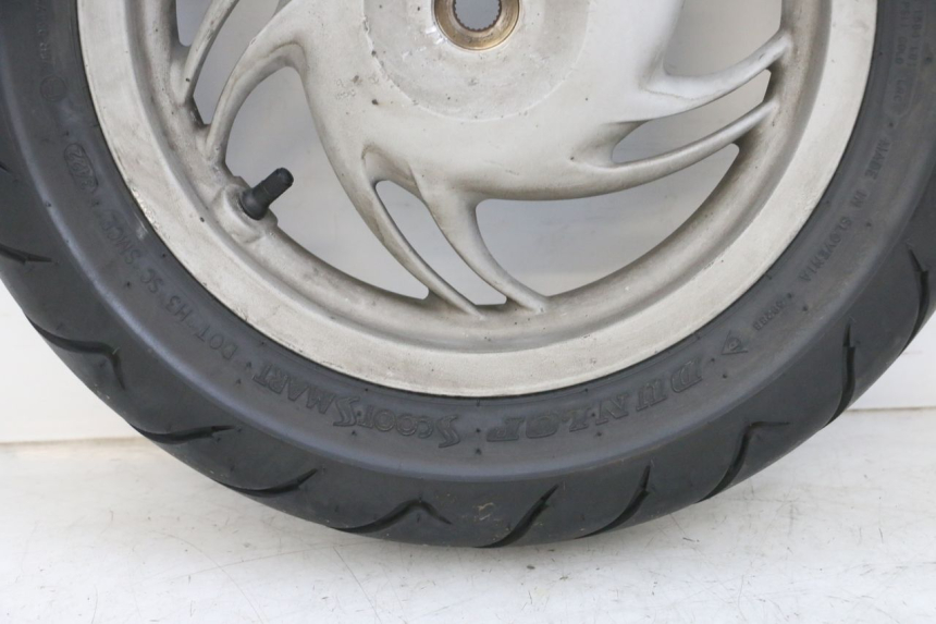 photo de CERCHIO POSTERIORE E PNEUMATICO PIAGGIO FLY 4T 50 (2013 - 2017) - Ispezione visiva dettagliata