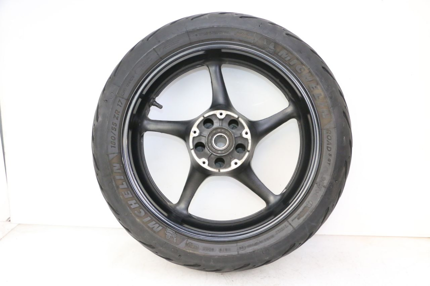 photo de CERCHIO POSTERIORE E PNEUMATICO YAMAHA FZ6 FAZER S2 600 (2007 - 2011)