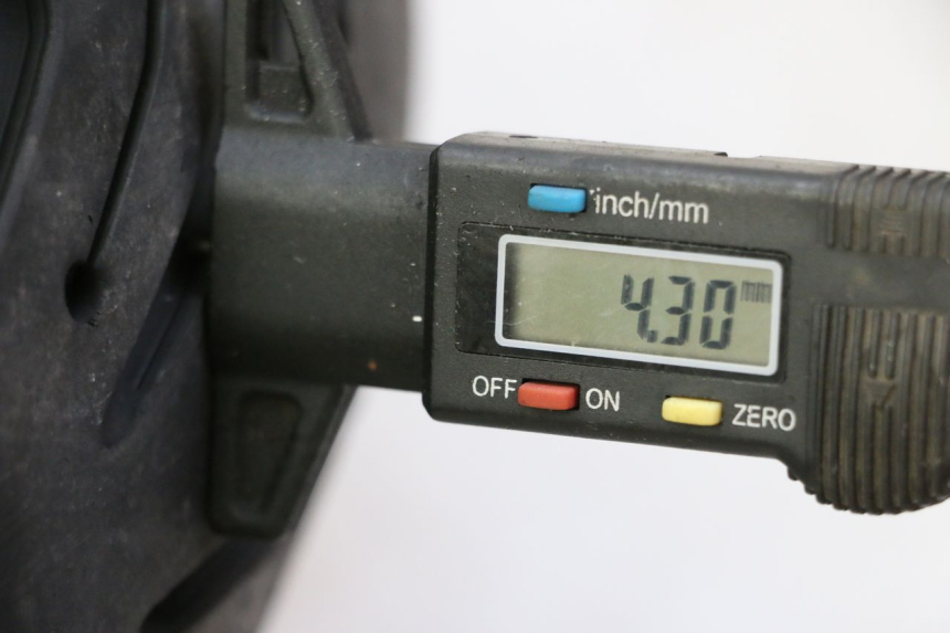 photo de CERCHIO POSTERIORE E PNEUMATICO YAMAHA FZ6 FAZER S2 600 (2007 - 2011)