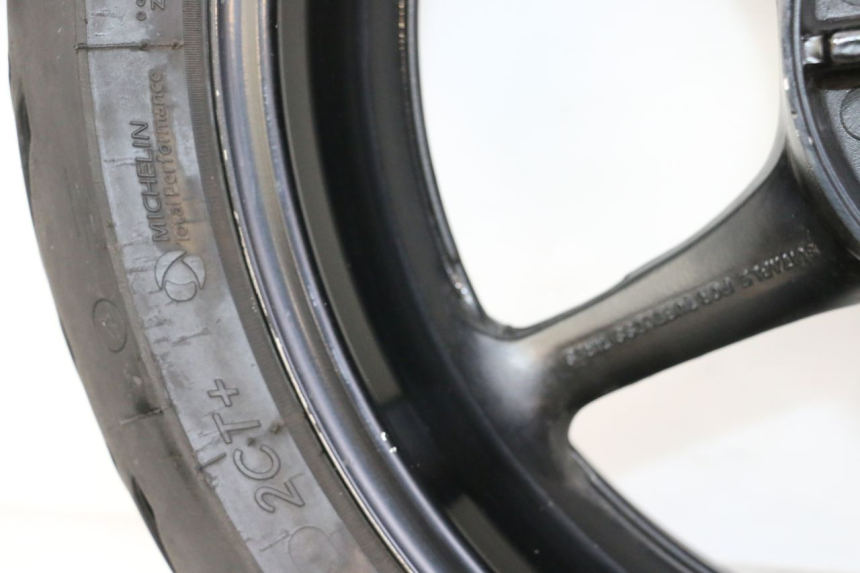 photo de CERCHIO POSTERIORE E PNEUMATICO YAMAHA FZ6 FAZER S2 600 (2007 - 2011)