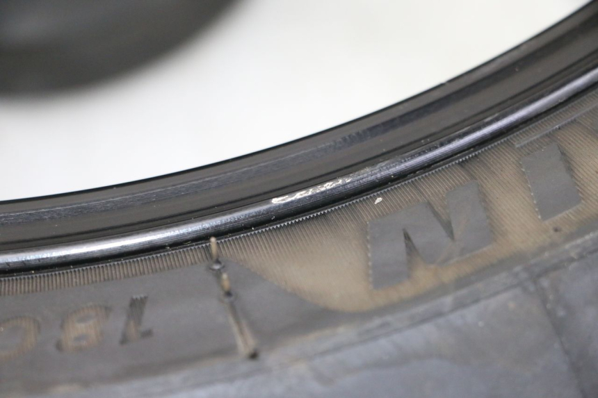 photo de CERCHIO POSTERIORE E PNEUMATICO YAMAHA FZ6 FAZER S2 600 (2007 - 2011)