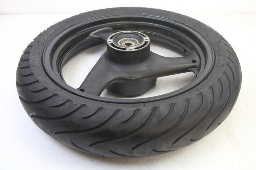 photo de CERCHIO POSTERIORE E PNEUMATICO SUZUKI GS GSE 500 (2001 - 2003)