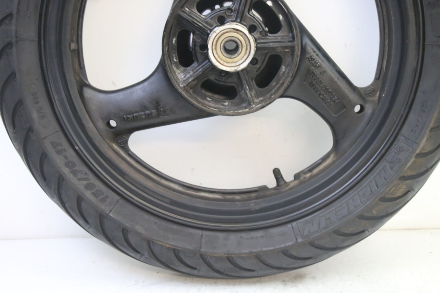 photo de CERCHIO POSTERIORE E PNEUMATICO SUZUKI GS GSE 500 (2001 - 2003)