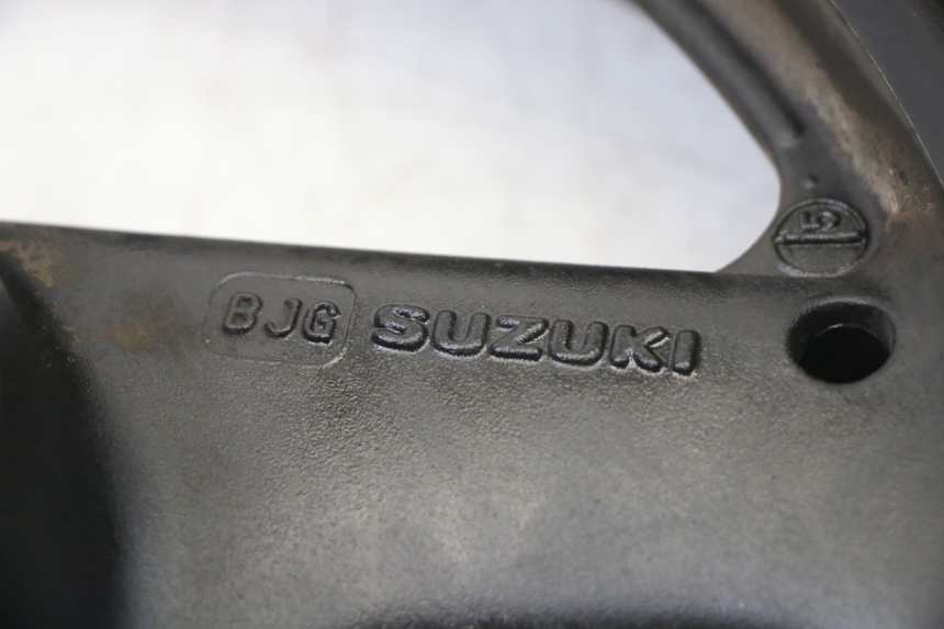 photo de CERCHIO POSTERIORE E PNEUMATICO SUZUKI GS GSE 500 (2001 - 2003)