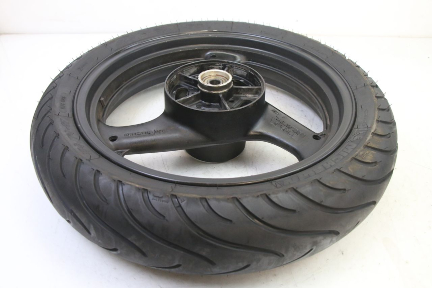 photo de CERCHIO POSTERIORE E PNEUMATICO SUZUKI GS GSE 500 (2001 - 2003)