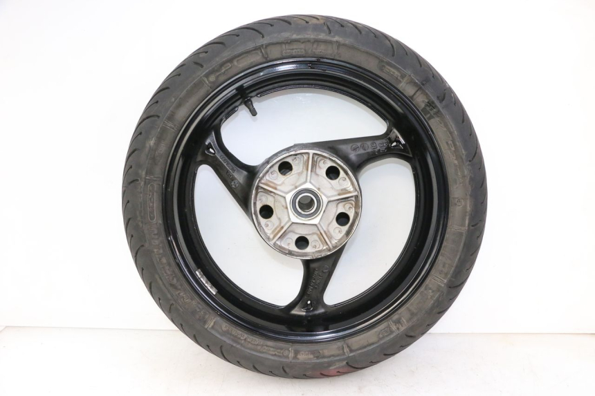 photo de CERCHIO POSTERIORE E PNEUMATICO SUZUKI GSR 750 (2011 - 2017)