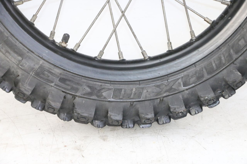 photo de CERCHIO POSTERIORE E PNEUMATICO HONDA CR 85 (2003 - 2007)