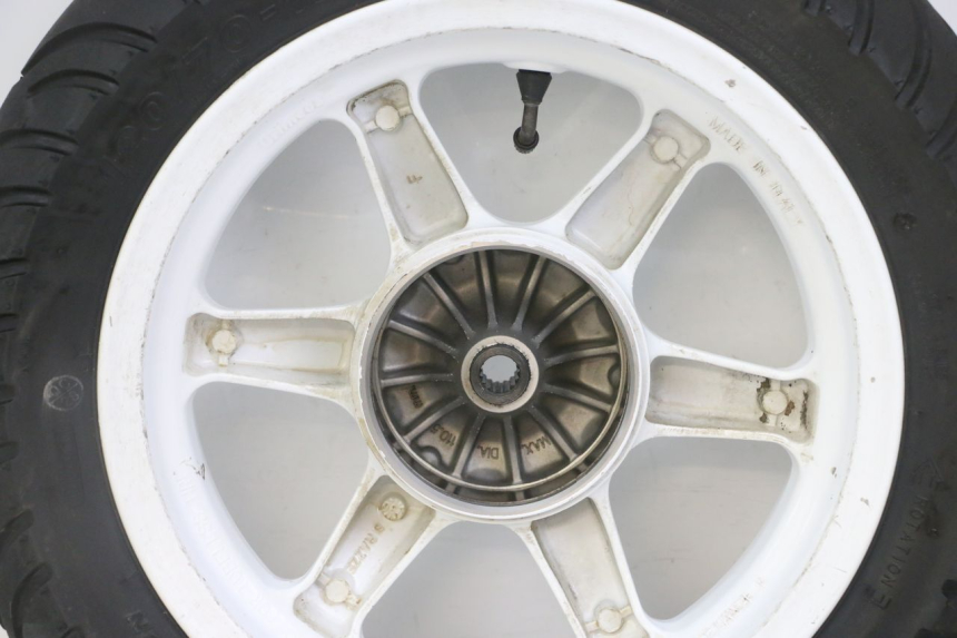 photo de CERCHIO POSTERIORE E PNEUMATICO YAMAHA JOG R 50 (2004 - 2014)
