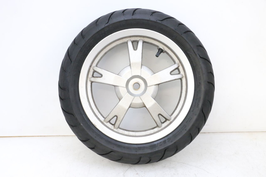photo de CERCHIO POSTERIORE E PNEUMATICO PEUGEOT KISBEE 4T 50 (2018 - 2022) - Vista principale