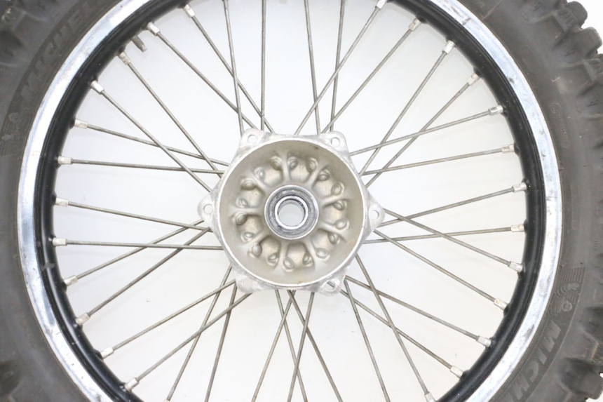 photo de CERCHIO POSTERIORE E PNEUMATICO KAWASAKI KXF KX-F 250 (2017 - 2019) - Dettaglio del componente