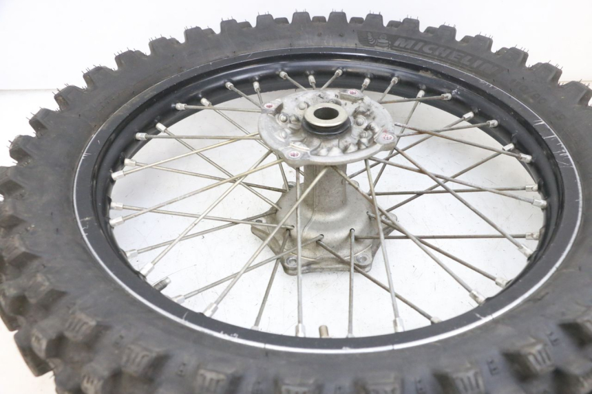 photo de CERCHIO POSTERIORE E PNEUMATICO KAWASAKI KXF KX-F 250 (2017 - 2019) - Altra angolazione