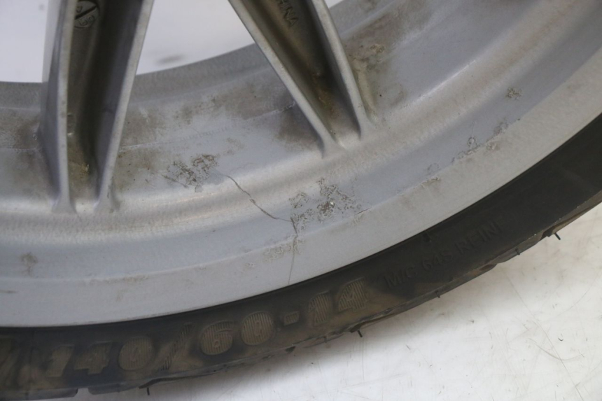 photo de CERCHIO POSTERIORE E PNEUMATICO PIAGGIO MP3 RL 250 (2007 - 2010)