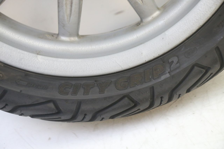 photo de CERCHIO POSTERIORE E PNEUMATICO PIAGGIO MP3 RL 250 (2007 - 2010)