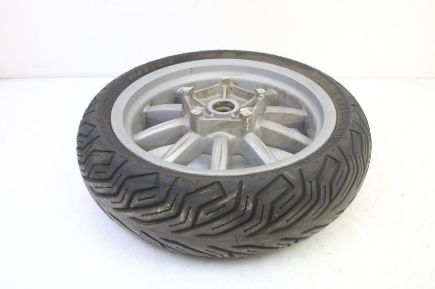 photo de CERCHIO POSTERIORE E PNEUMATICO PIAGGIO MP3 RL 250 (2007 - 2010)