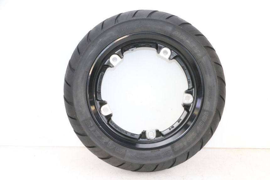 photo de CERCHIO POSTERIORE E PNEUMATICO YAMAHA NEO'S CORE 1 (2022 - 2026) - Vista principale