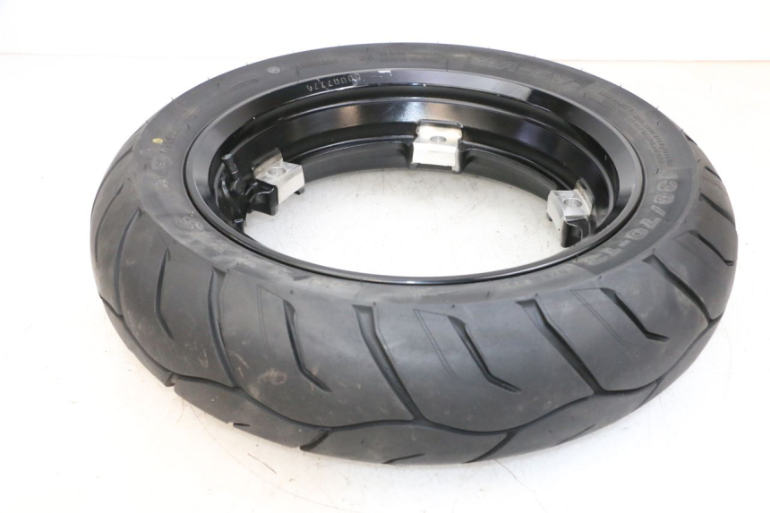 photo de CERCHIO POSTERIORE E PNEUMATICO YAMAHA NEO'S CORE 1 (2022 - 2026) - Altra angolazione