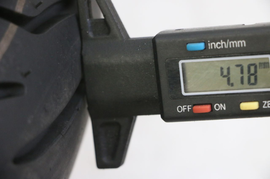 photo de CERCHIO POSTERIORE E PNEUMATICO KYMCO LIKE 4T 50 (2019 - 2025)