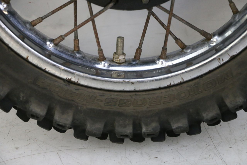 photo de CERCHIO POSTERIORE E PNEUMATICO YAMAHA PW 80 (1983 - 2014)