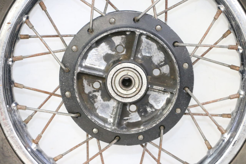 photo de CERCHIO POSTERIORE E PNEUMATICO YAMAHA PW 80 (1983 - 2014)