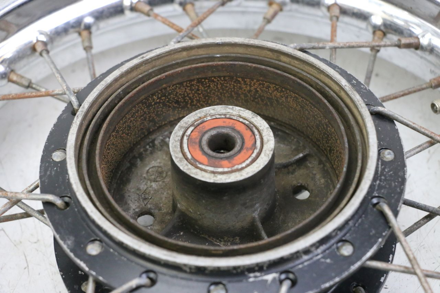 photo de CERCHIO POSTERIORE E PNEUMATICO YAMAHA PW 80 (1983 - 2014)