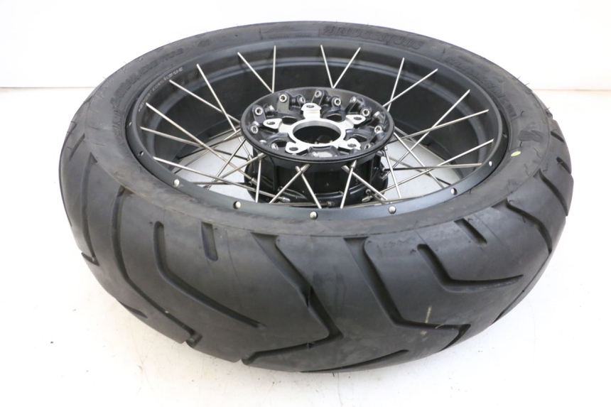 photo de CERCHIO POSTERIORE E PNEUMATICO BMW R GS 1250 (2021 - 2024) - Vista d'insieme del prodotto