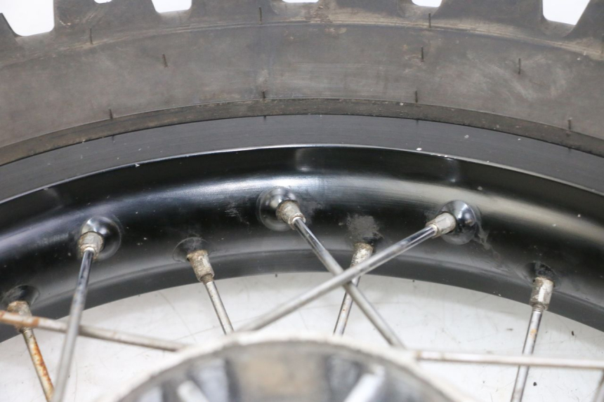 photo de CERCHIO POSTERIORE E PNEUMATICO KTM SUPERENDURO R 950 (2005 - 2009)