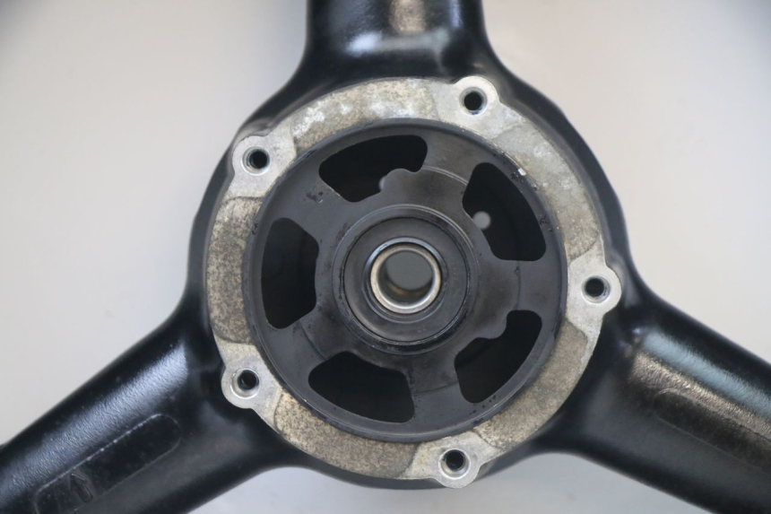 photo de CERCHIO POSTERIORE E PNEUMATICO SUZUKI GSX F GSXF 650 (2007 - 2015)