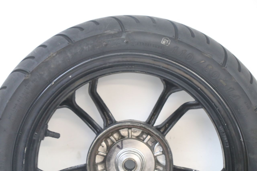 photo de CERCHIO POSTERIORE E PNEUMATICO SYM JET 14 4T 50 (2018 - 2022)