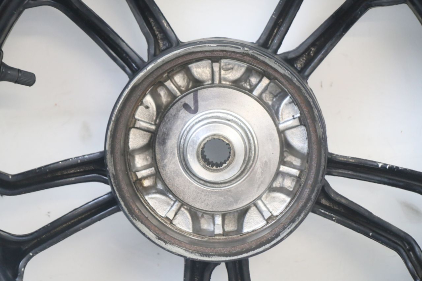 photo de CERCHIO POSTERIORE E PNEUMATICO SYM JET 14 4T 50 (2018 - 2022)
