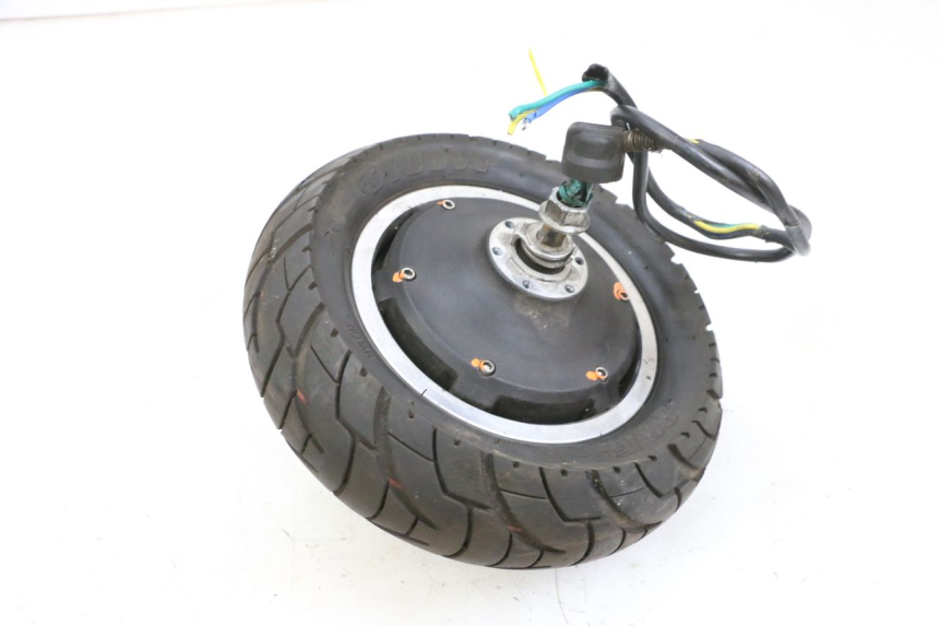 photo de CERCHIO POSTERIORE E PNEUMATICO DUALTRON VICTOR LIMITED 1