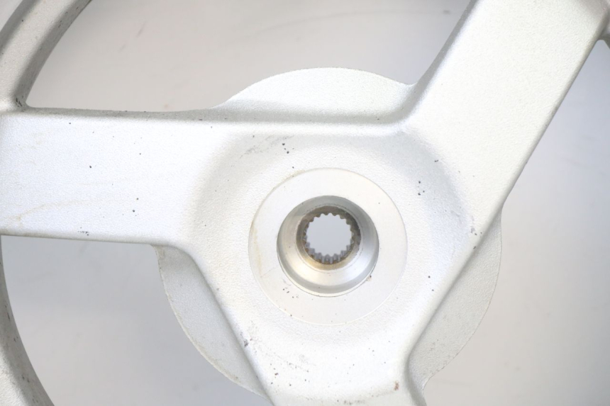 photo de CERCHIO POSTERIORE E PNEUMATICO PEUGEOT VIVACITY NEW 2T 50 (2008 - 2017)