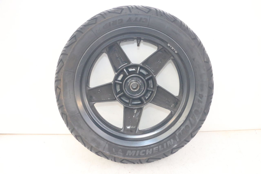 photo de CERCHIO POSTERIORE E PNEUMATICO YAMAHA X-MAX XMAX 125 (2010 - 2014)